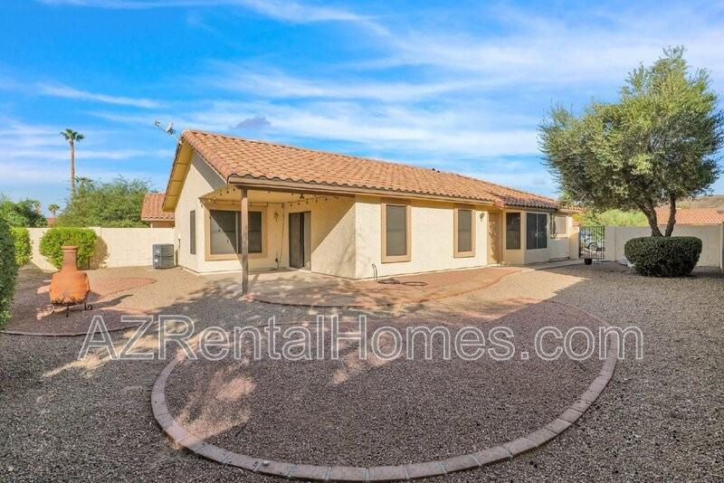 3841 E Bighorn Ave - Photo 4 of 23