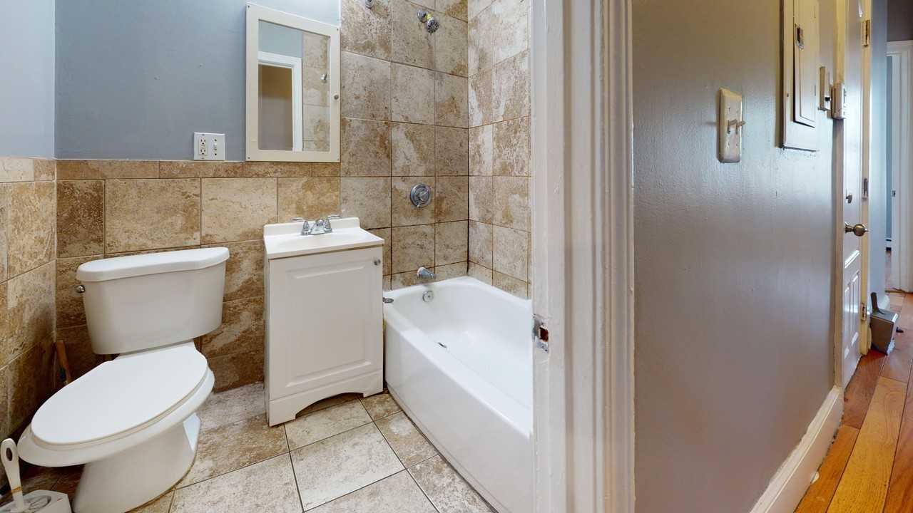 229 Washington St #3 - Photo 3 of 12
