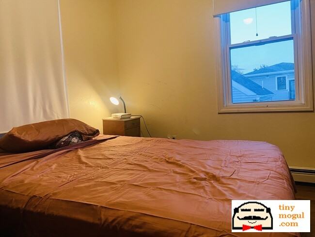 67 Gore St #2R - Photo 6 of 17