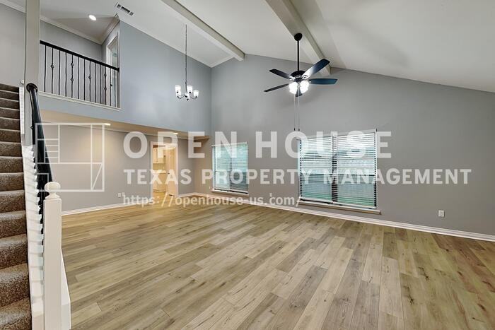 1824 Hamilton Dr - Photo 5 of 20