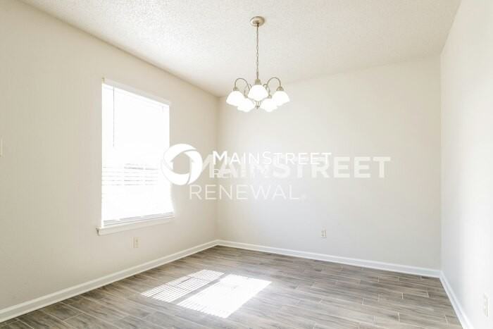 4660 Royal View Dr - Photo 7 of 17