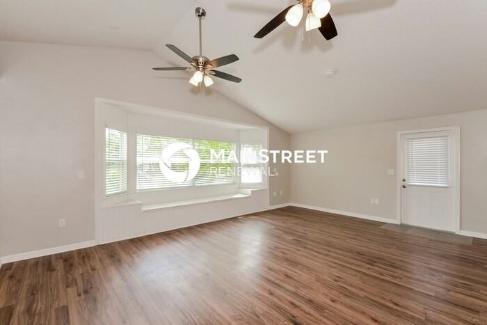 687 Albritton Ave - Photo 7 of 16