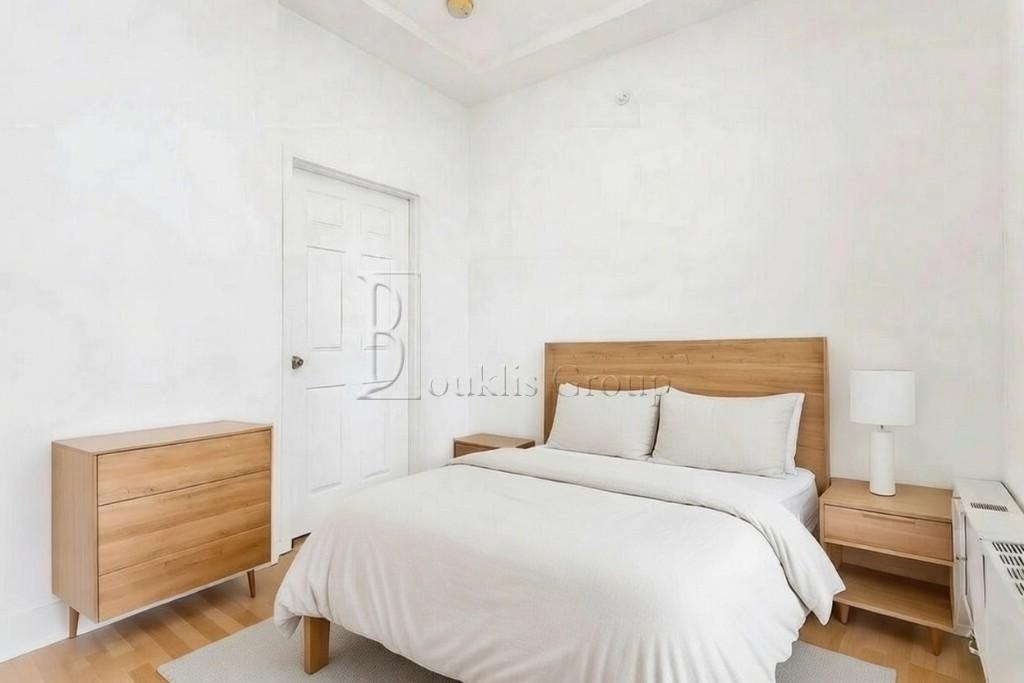 51 W Broadway #1213 - Photo 4 of 6