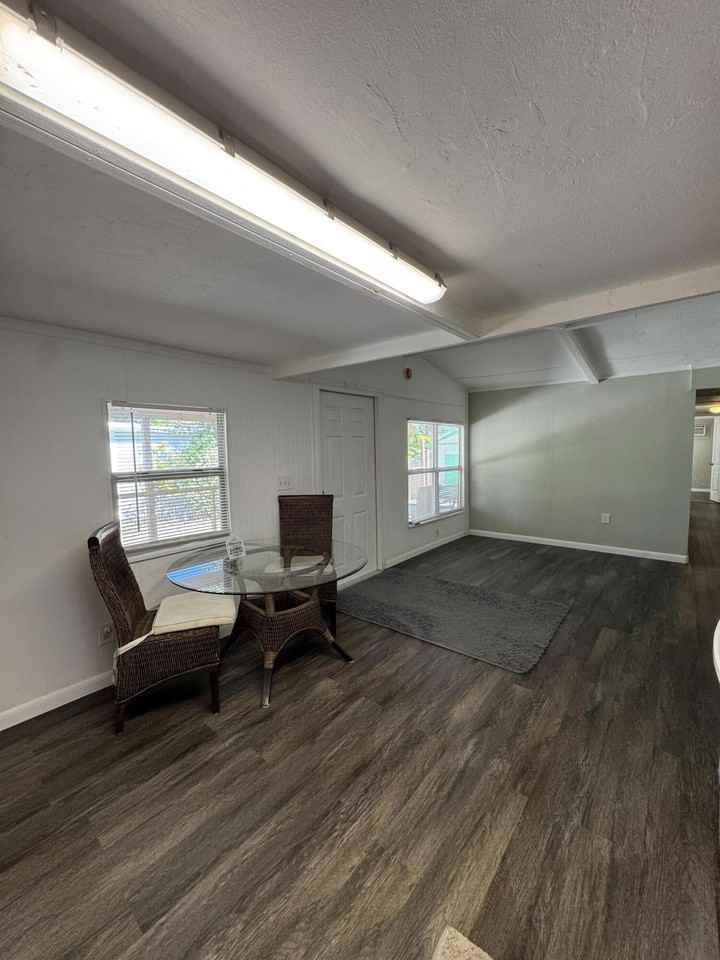 245 Lee Ave - Photo 3 of 14