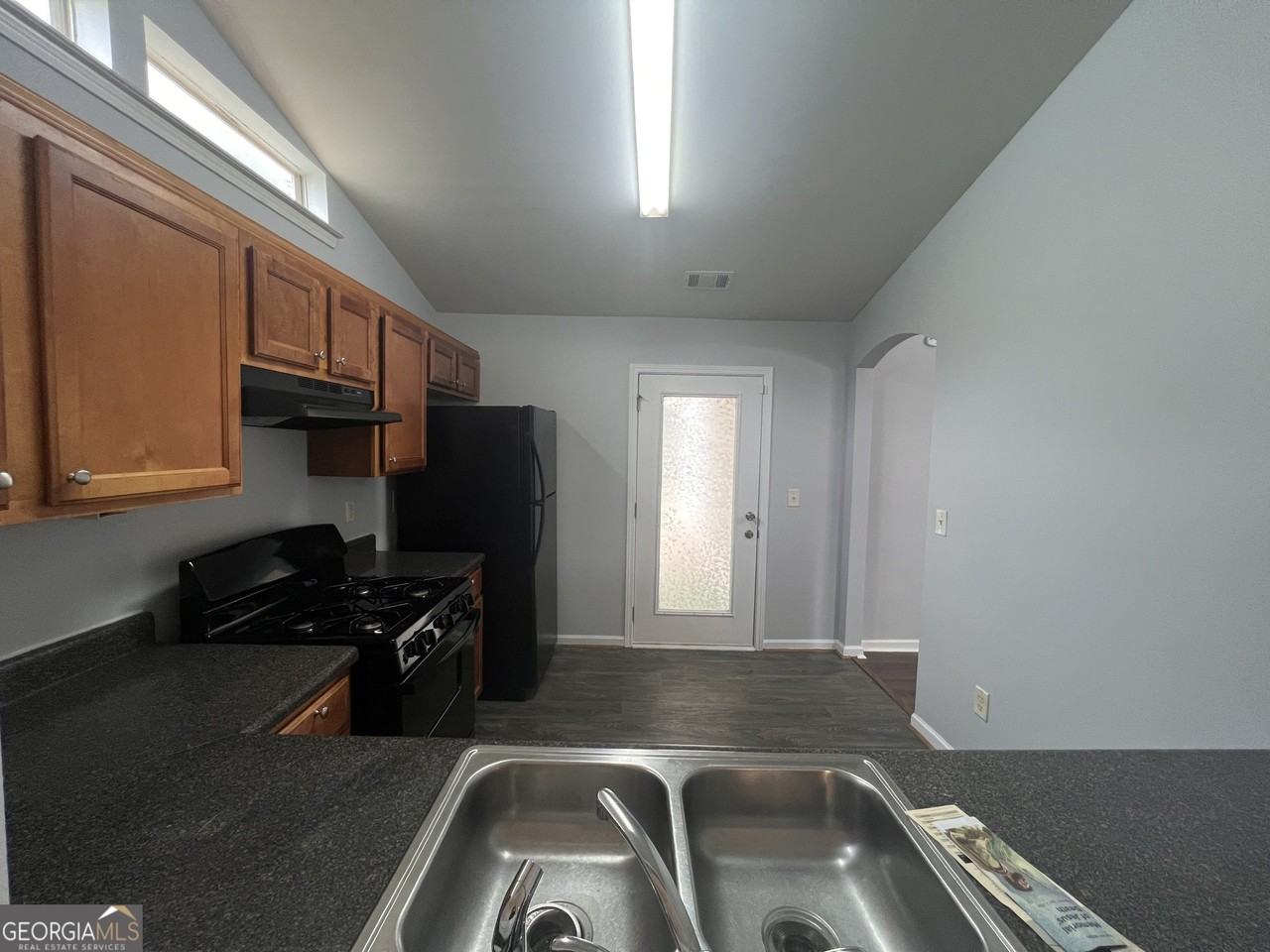 63 Camden Way - Photo 5 of 26