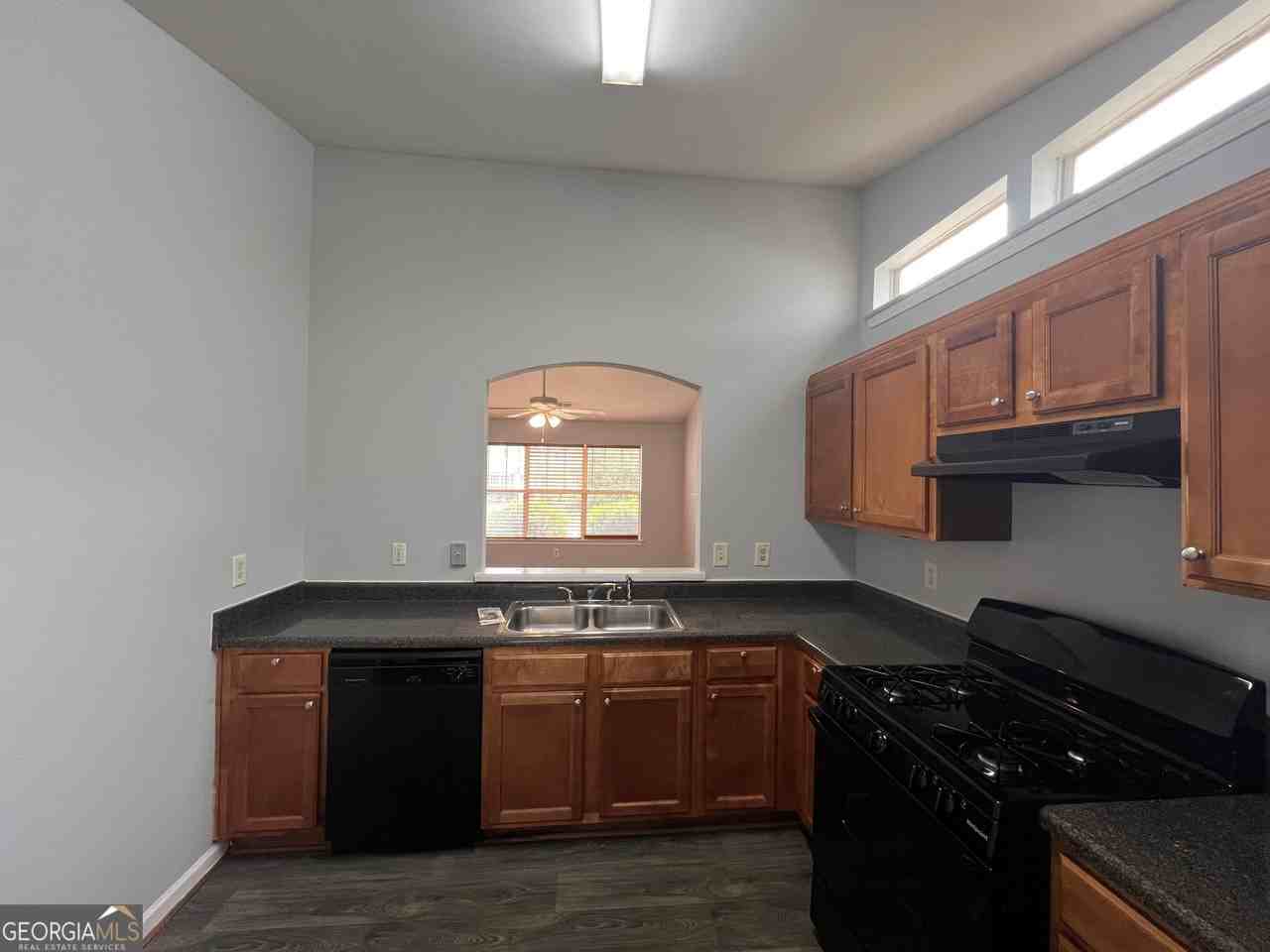 63 Camden Way - Photo 7 of 26