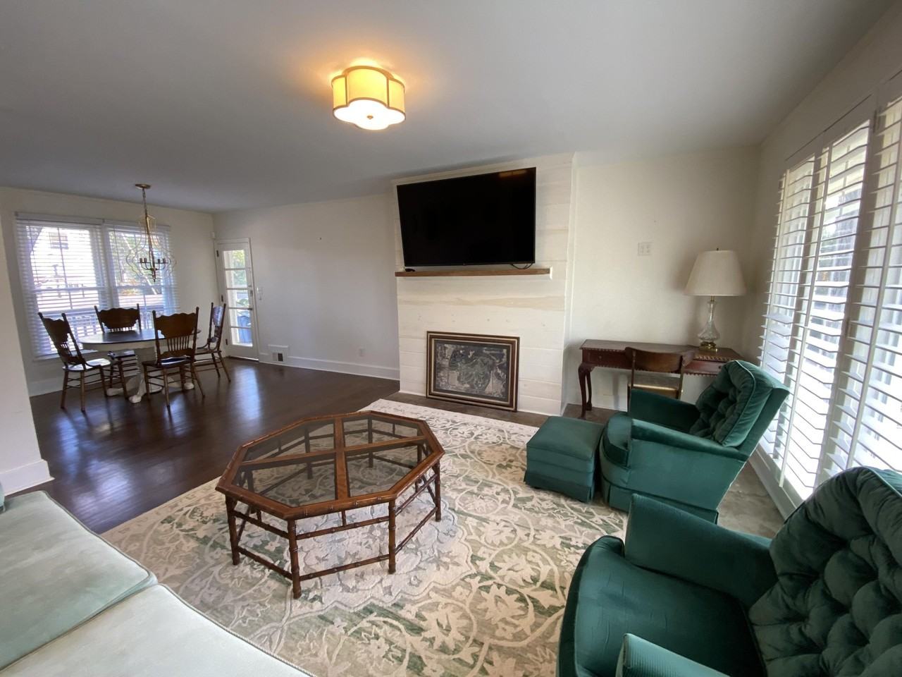 264 E Vineland Rd - Photo 2 of 18
