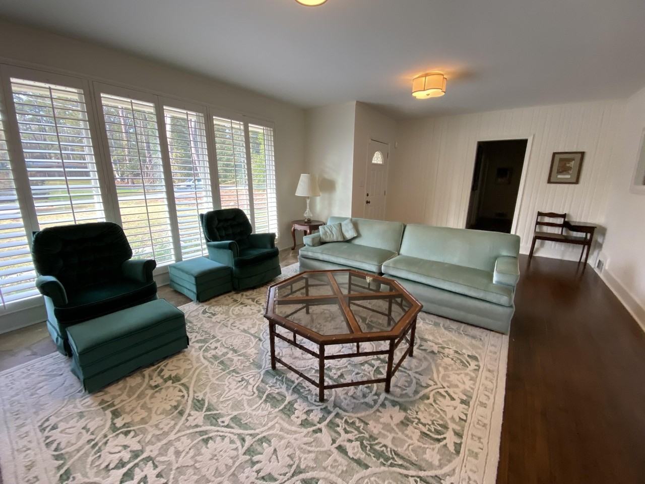 264 E Vineland Rd - Photo 3 of 18