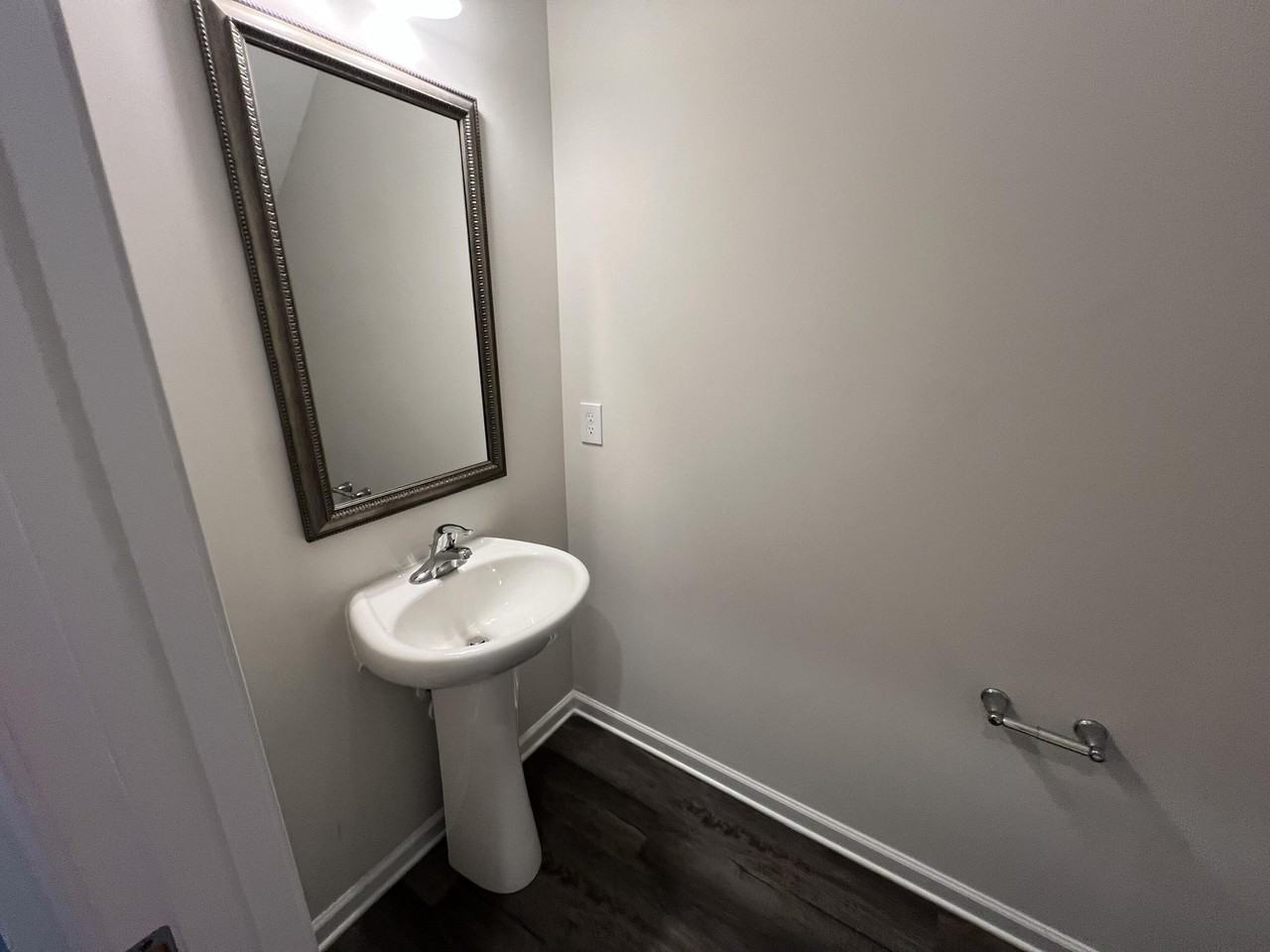 4044 Thimbleberry Dr - Photo 5 of 33
