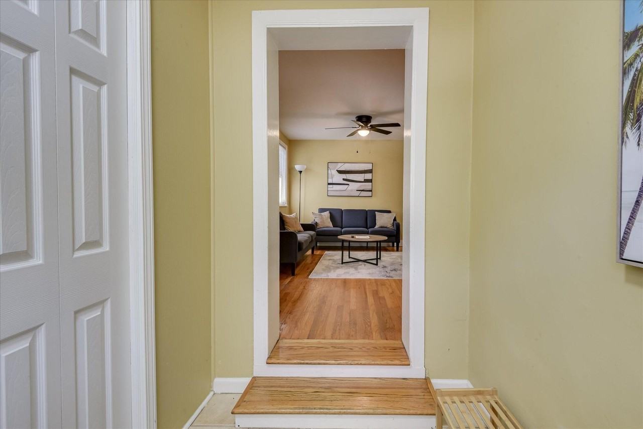1803 Heath St - Photo 7 of 41