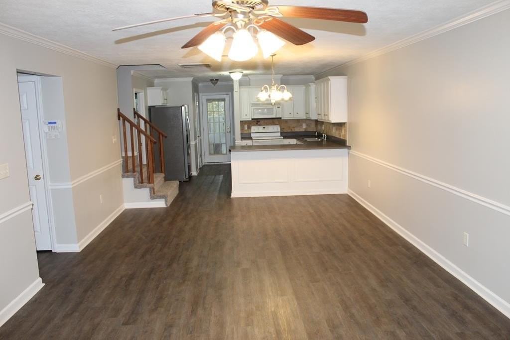 620 Goodale Ln - Photo 5 of 49