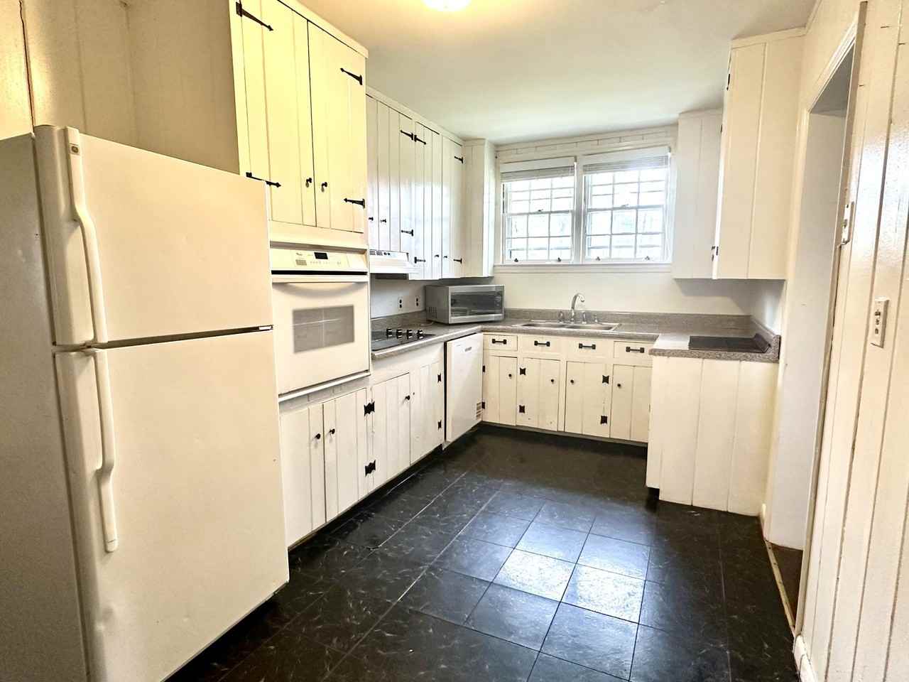 217 E Vineland Rd - Photo 6 of 23