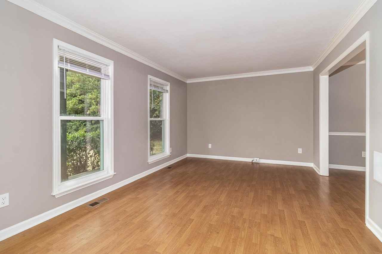 3844 Creek Ct - Photo 2 of 21