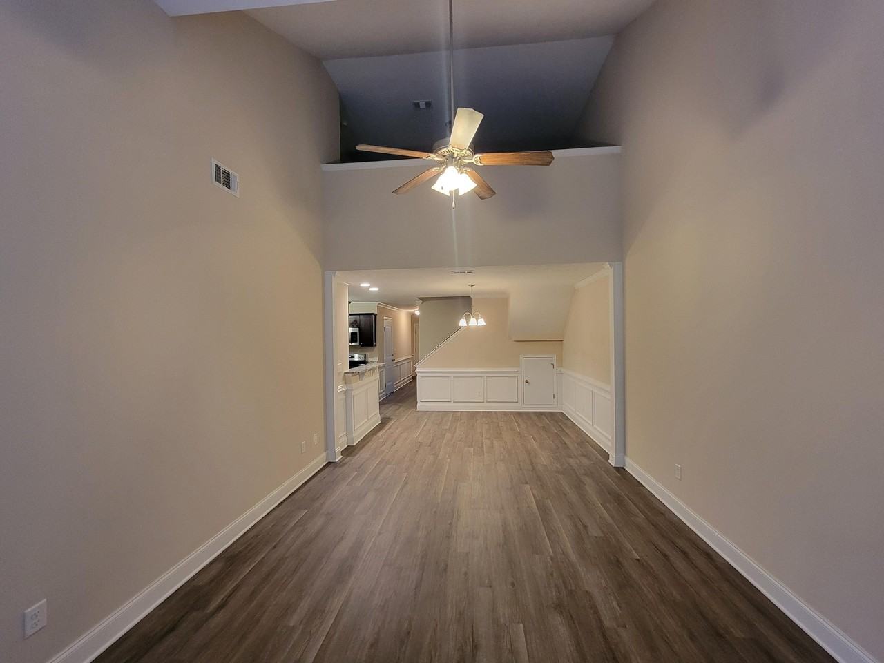 640 Vista Dr - Photo 2 of 23