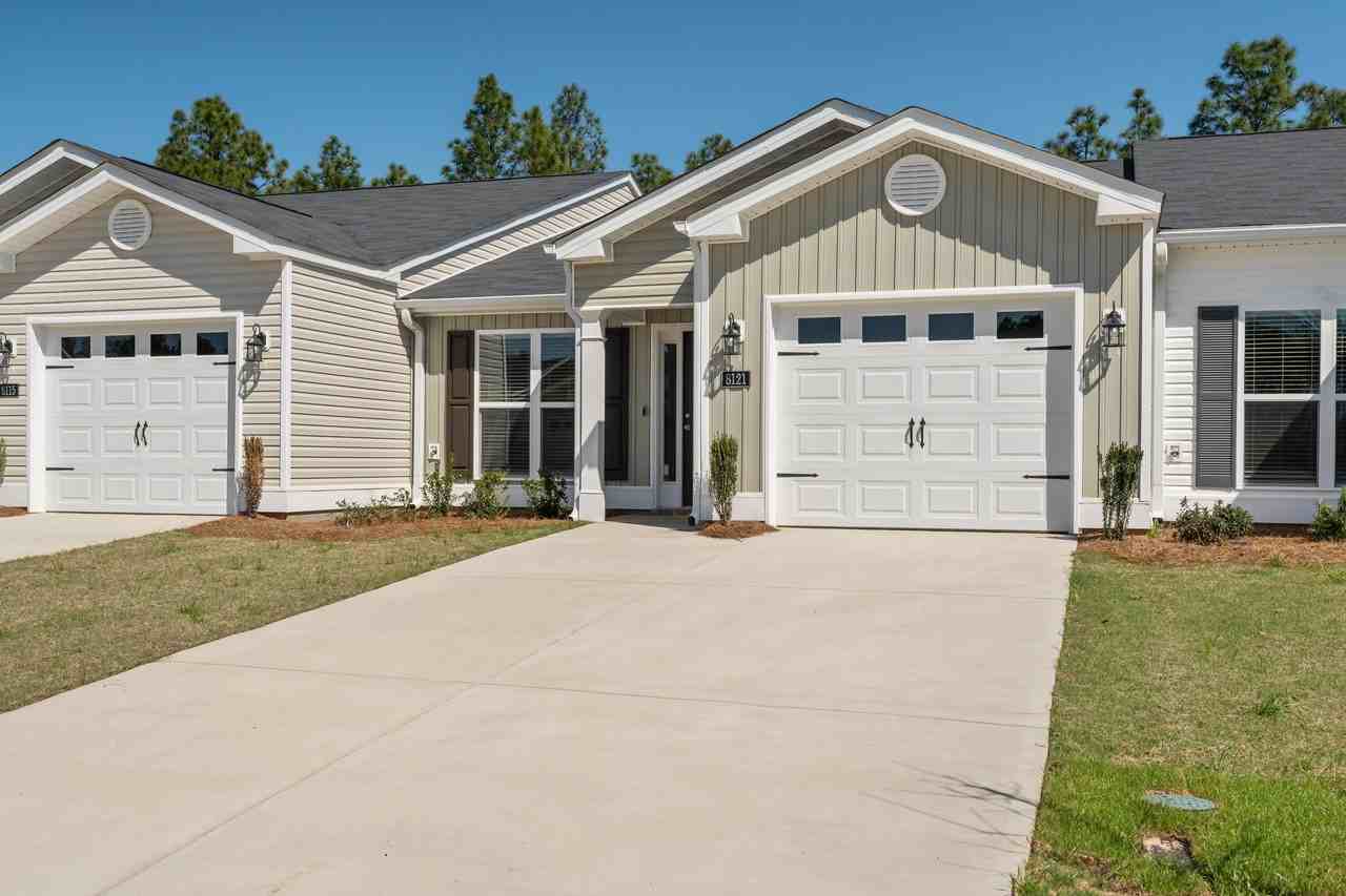 8115 Bannock Cir - Photo 3 of 39