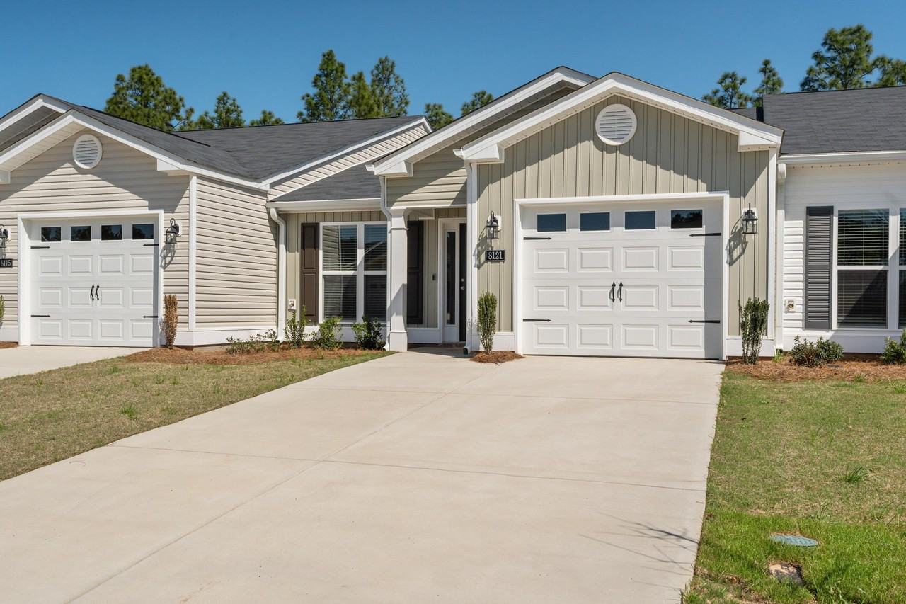 8121 Bannock Cir - Photo 3 of 39