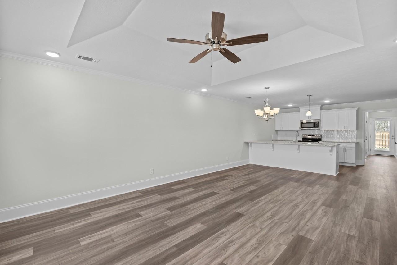 8121 Bannock Cir - Photo 7 of 39
