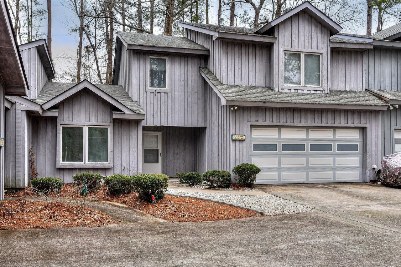 3220 Summerchase Cir - Photo 2 of 28