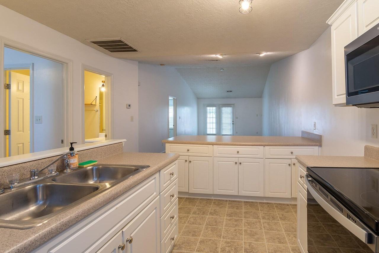 5281 Aruba Cir - Photo 5 of 18