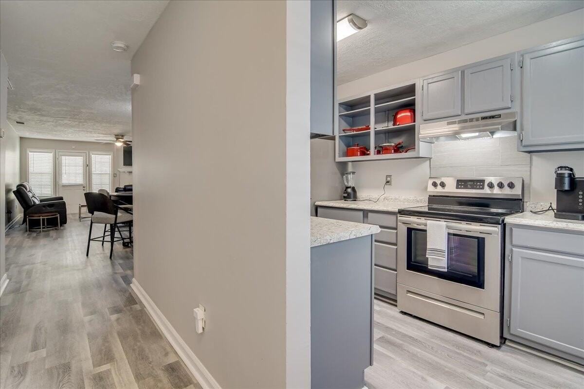 23 Londonberry Ln - Photo 7 of 44