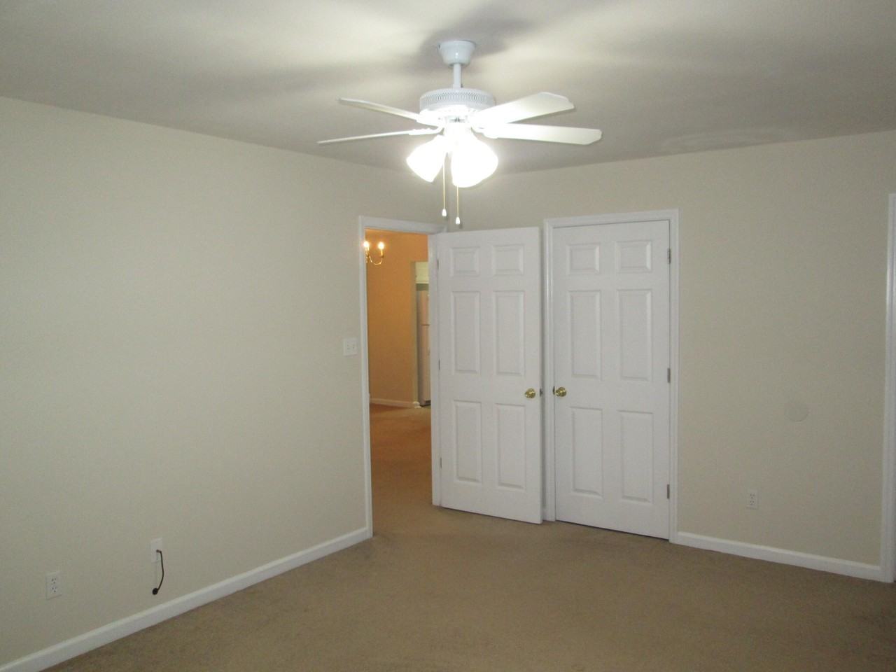 413 Northrop Pl - Photo 7 of 14