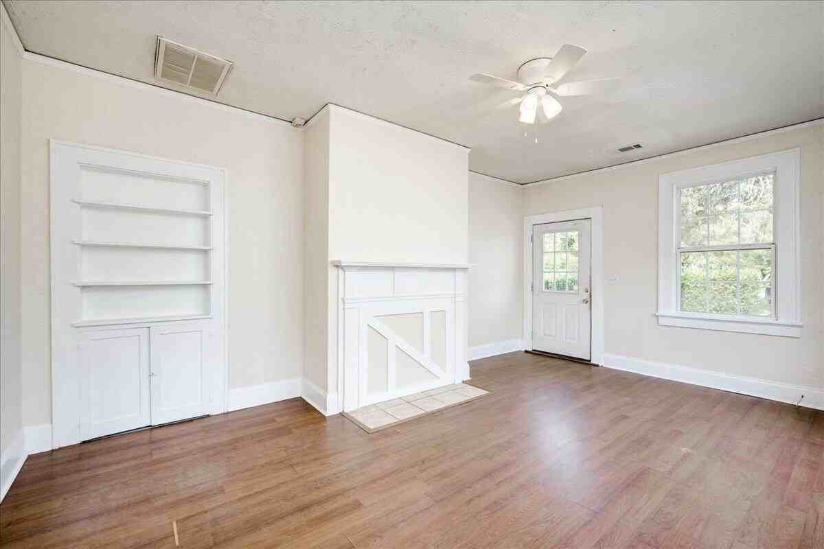 1918 Ohio Ave - Photo 5 of 16