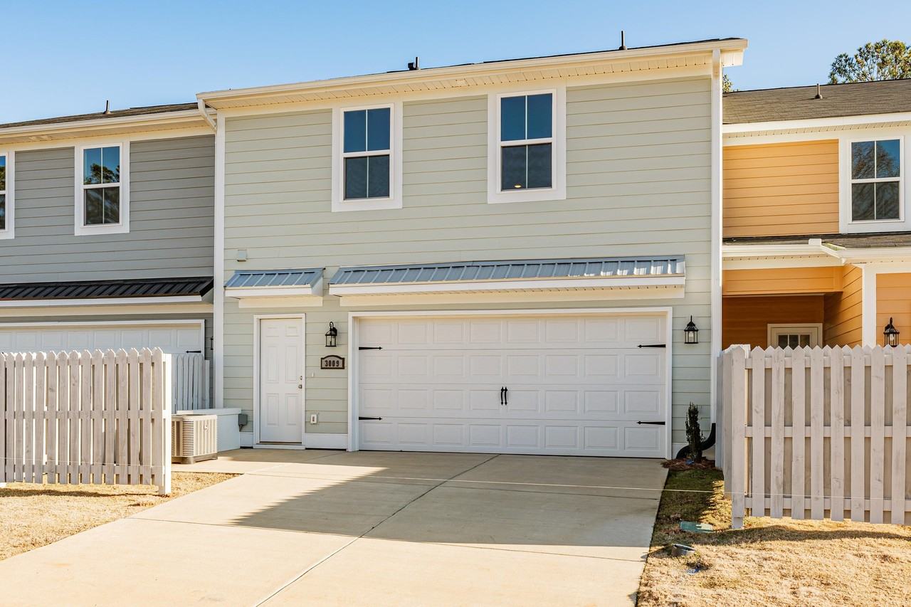 3009 Stanhope Dr - Photo 5 of 28