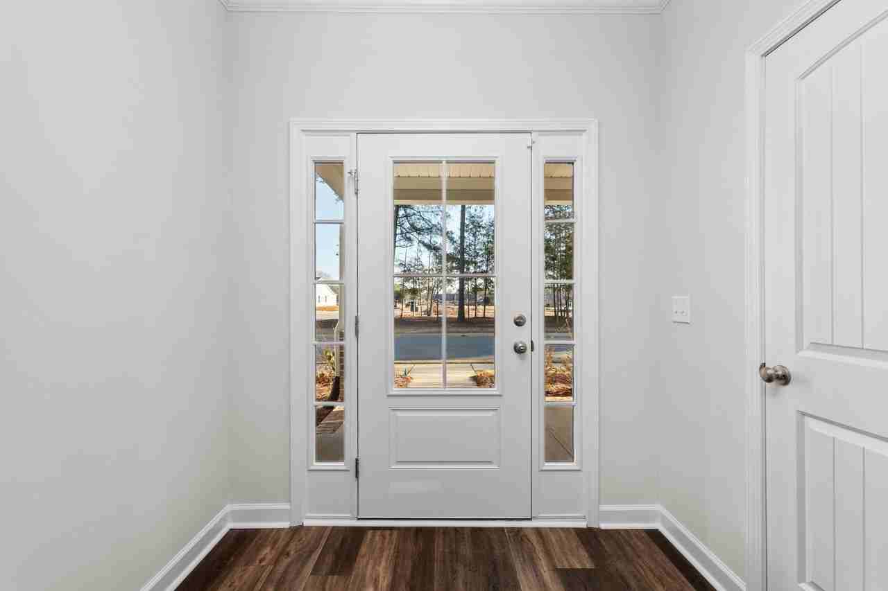 3009 Stanhope Dr - Photo 6 of 28