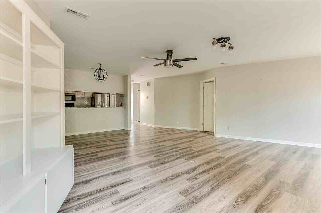 1408 Colony Place Dr - Photo 7 of 31