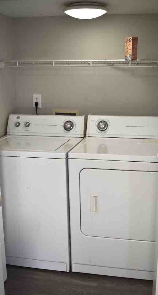 804 Hickman Rd #B - Photo 6 of 9