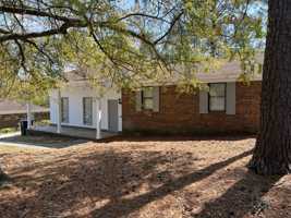 featured image of 3532 Edmonton St