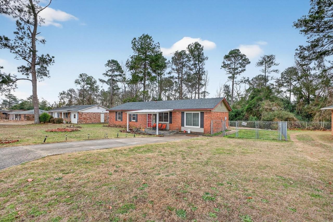 2914 Cumberland Dr - Photo 3 of 16