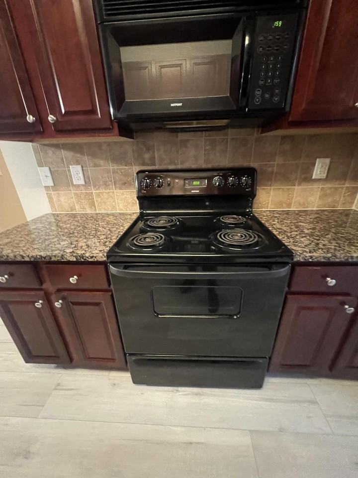 2308 Trinity Cir - Photo 6 of 26