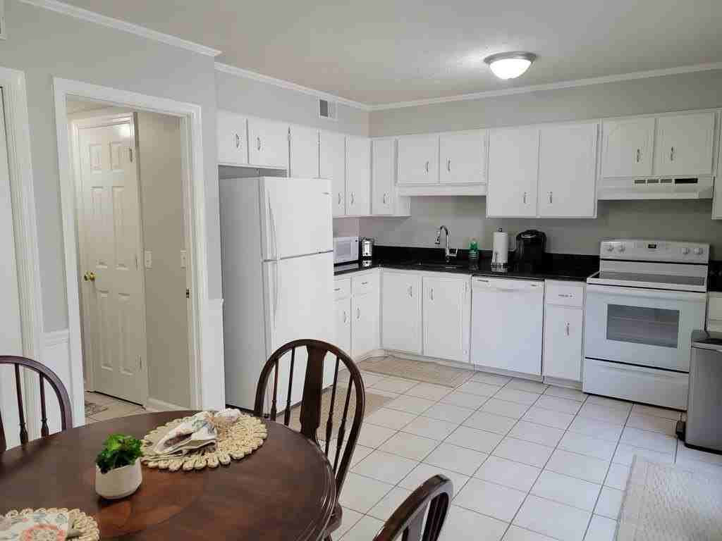 126 Park Ave Se #A - Photo 7 of 14