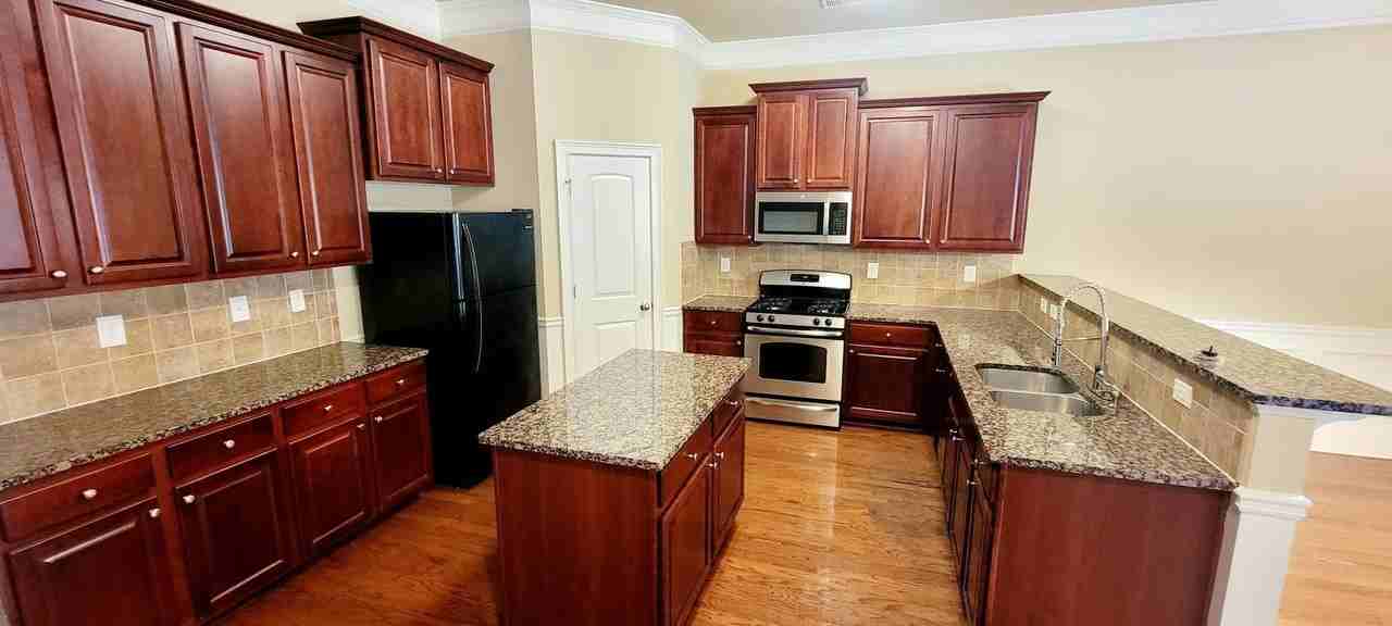 1202 Berkley Hills Pass - Photo 7 of 31