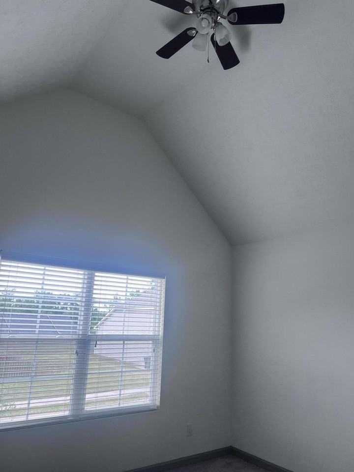 703 Buddy Ct - Photo 7 of 8