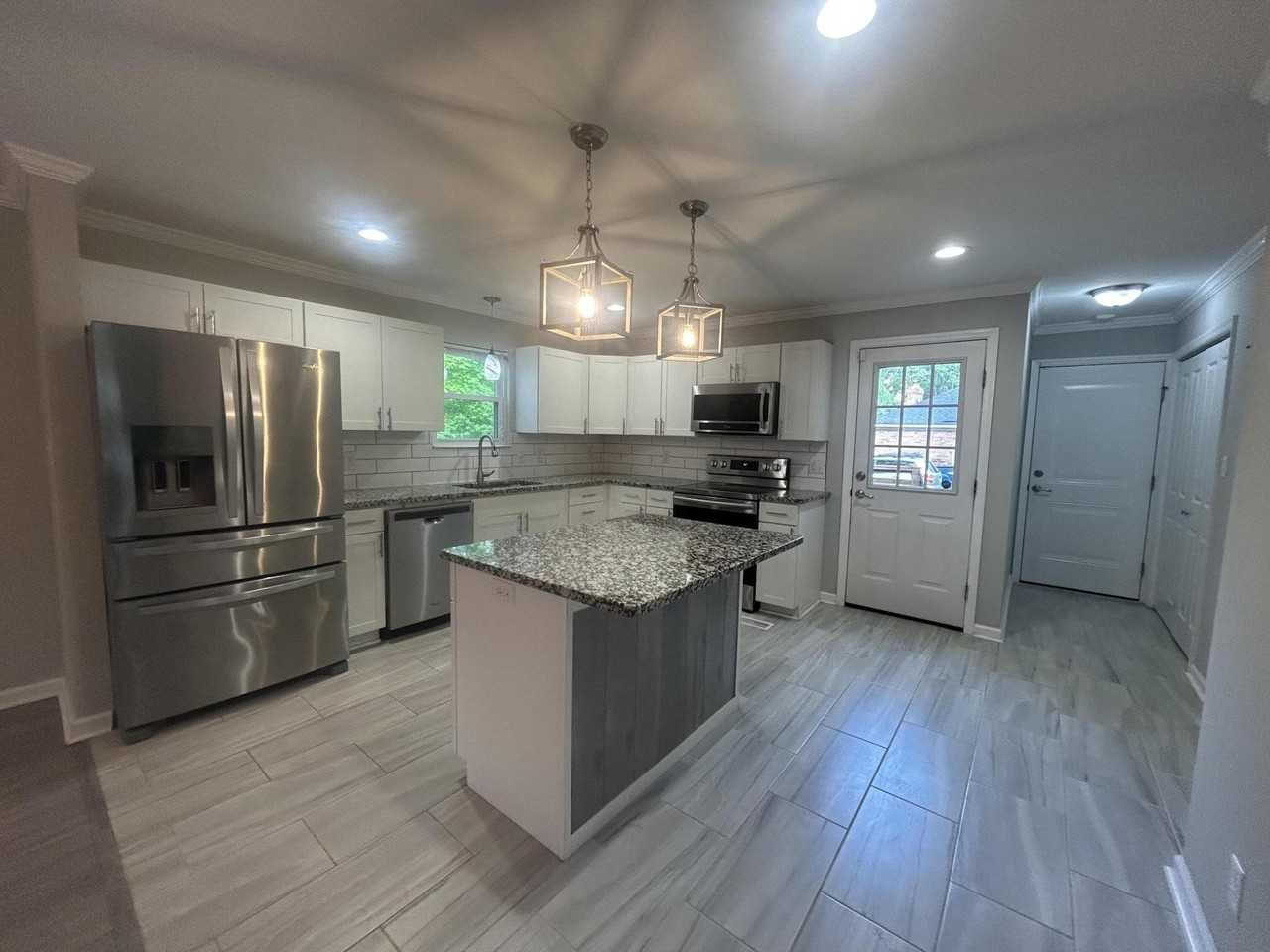 711 Cool Brook Ct - Photo 5 of 16