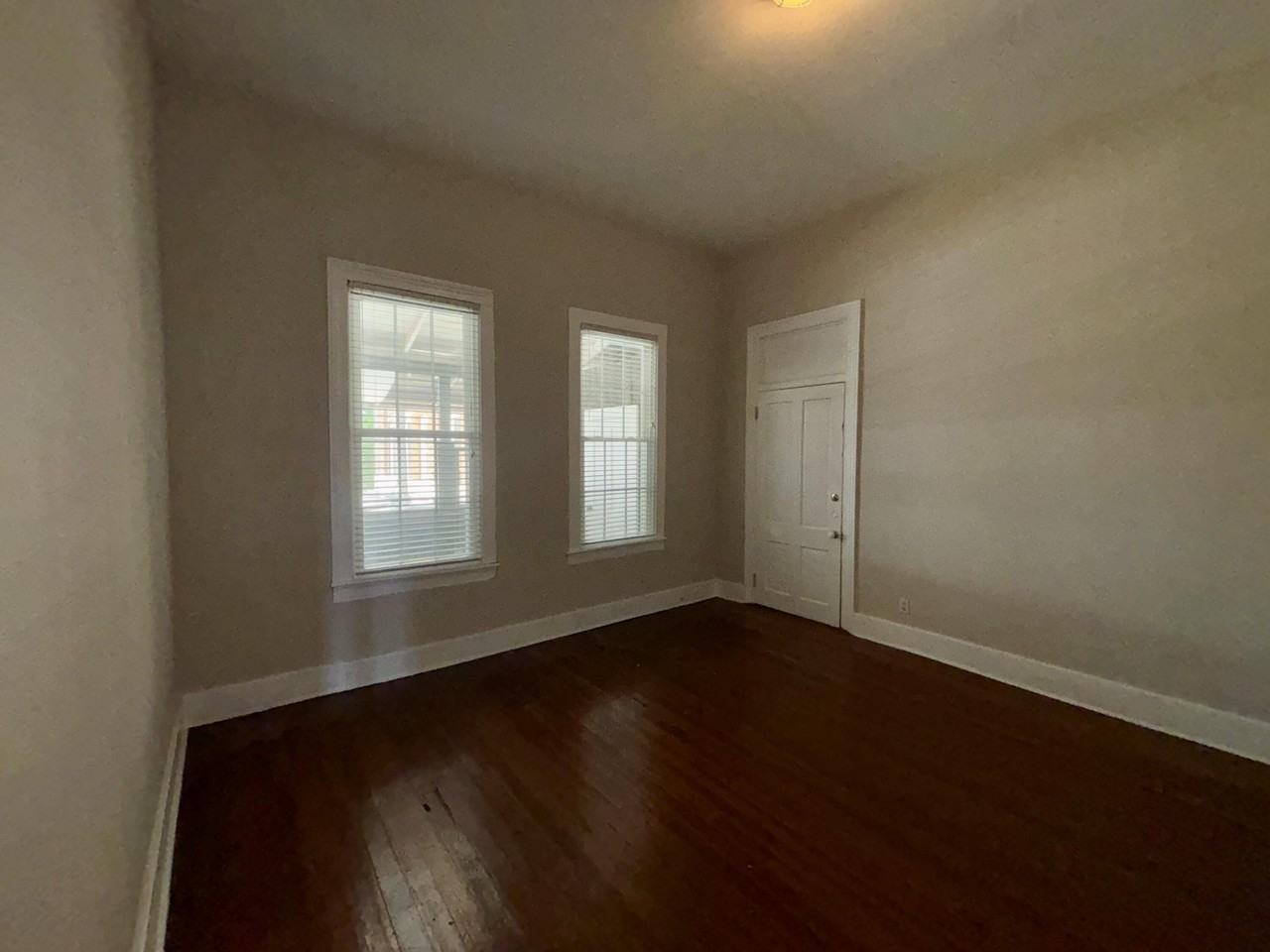 1030 Broad St #C - Photo 7 of 8