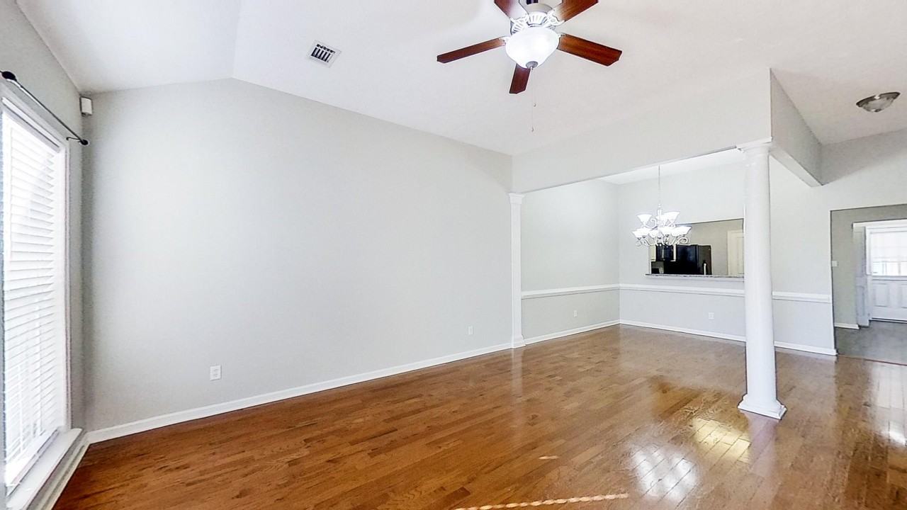 729 Whispering Willow Way - Photo 7 of 17