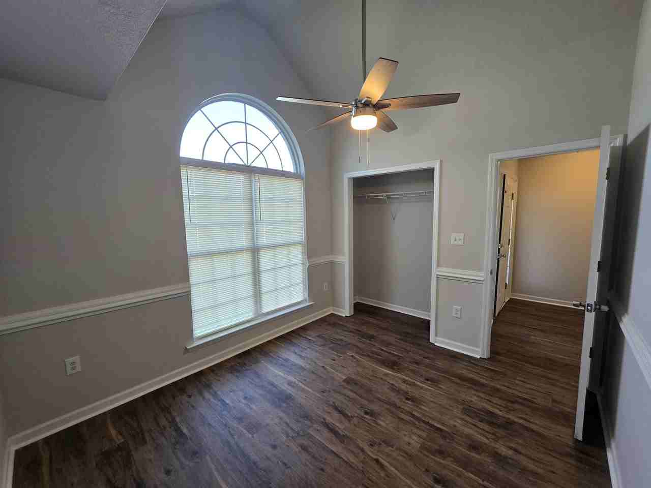 639 Lory Ln - Photo 5 of 29
