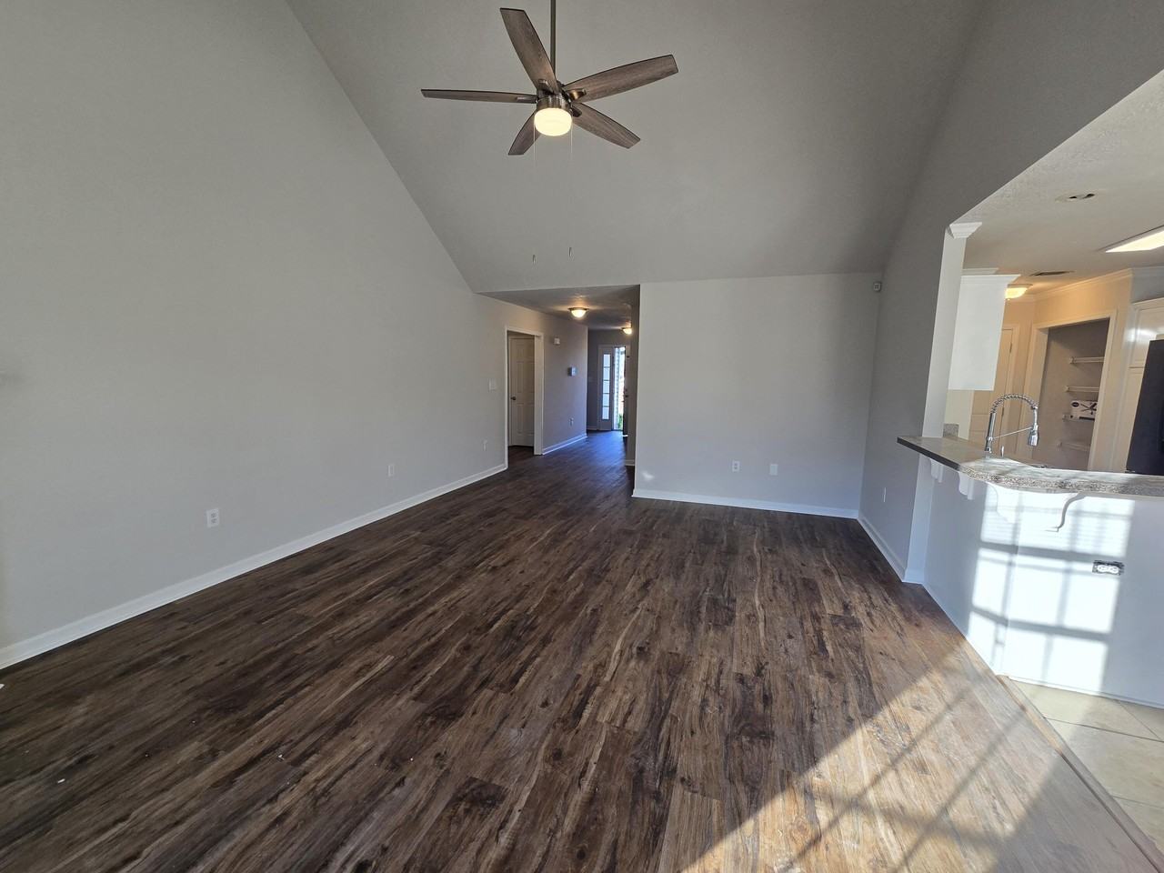 639 Lory Ln - Photo 7 of 29