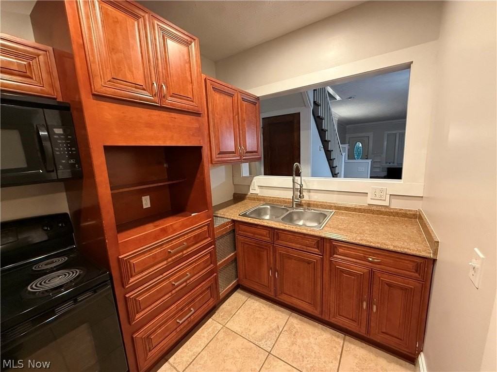 10806 Clifton Blvd #WEST - Photo 6 of 13