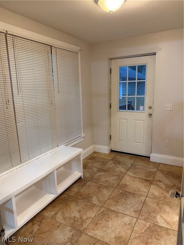 10806 Clifton Blvd #WEST - Photo 7 of 13