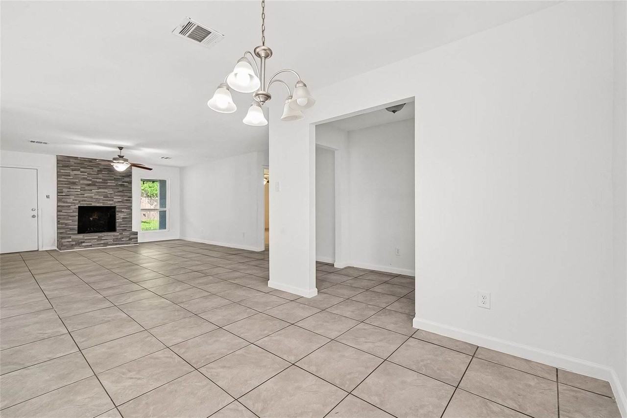29311 Raestone St - Photo 4 of 36