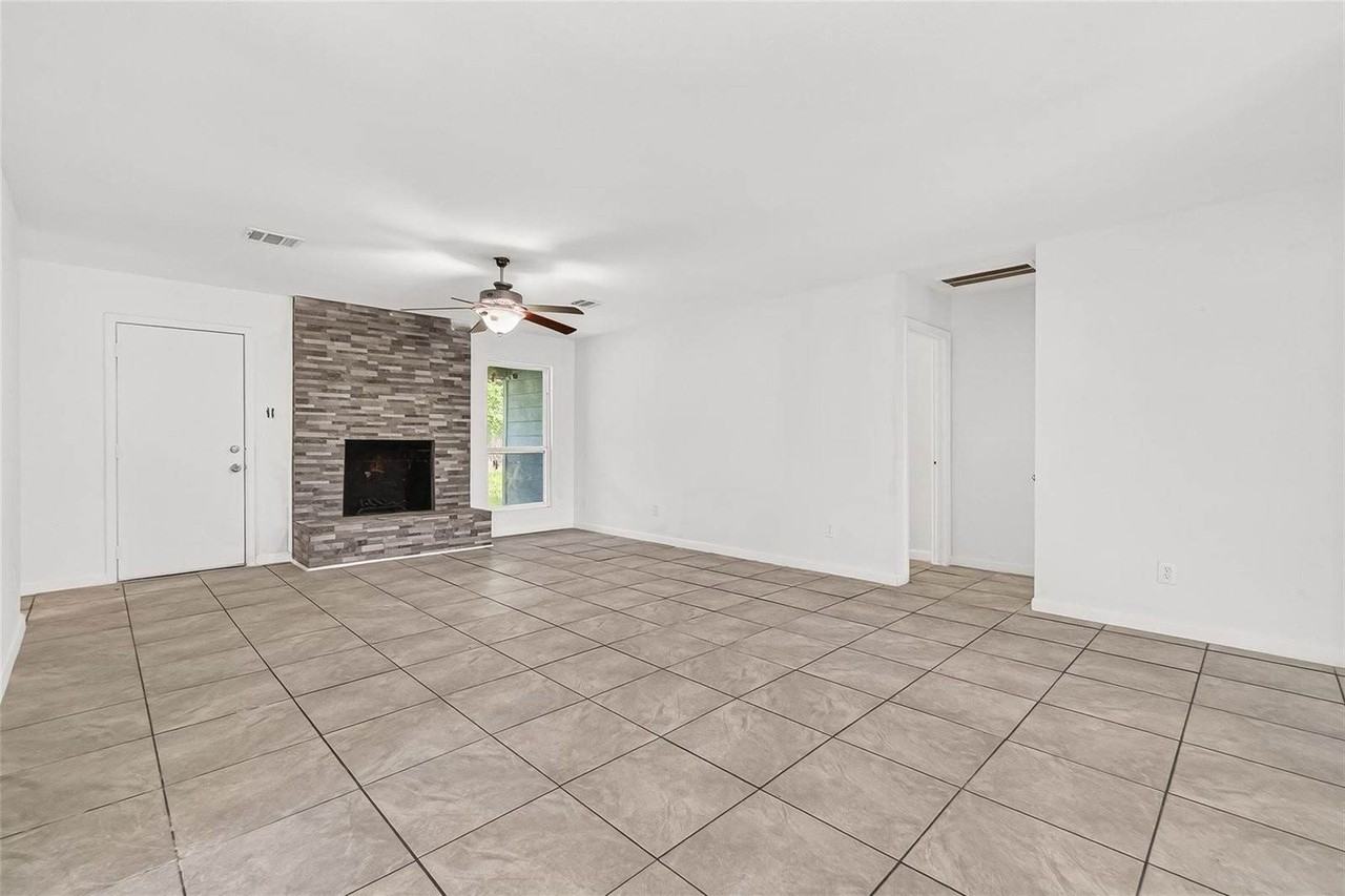 29311 Raestone St - Photo 5 of 36