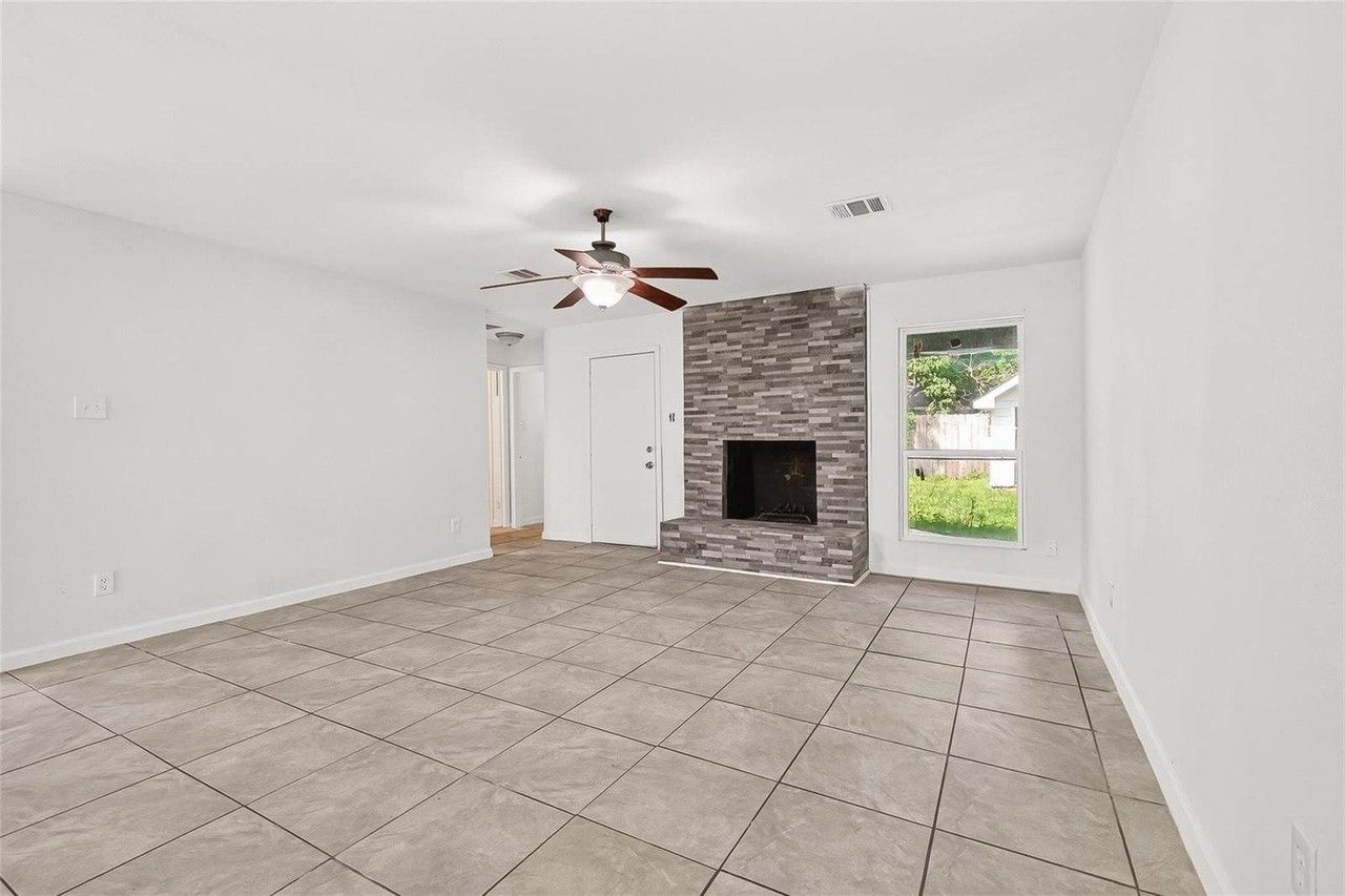 29311 Raestone St - Photo 6 of 36