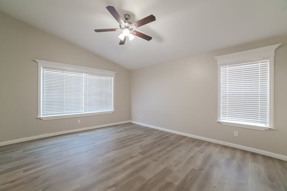 1297 E Tradewind Dr - Photo 7 of 17