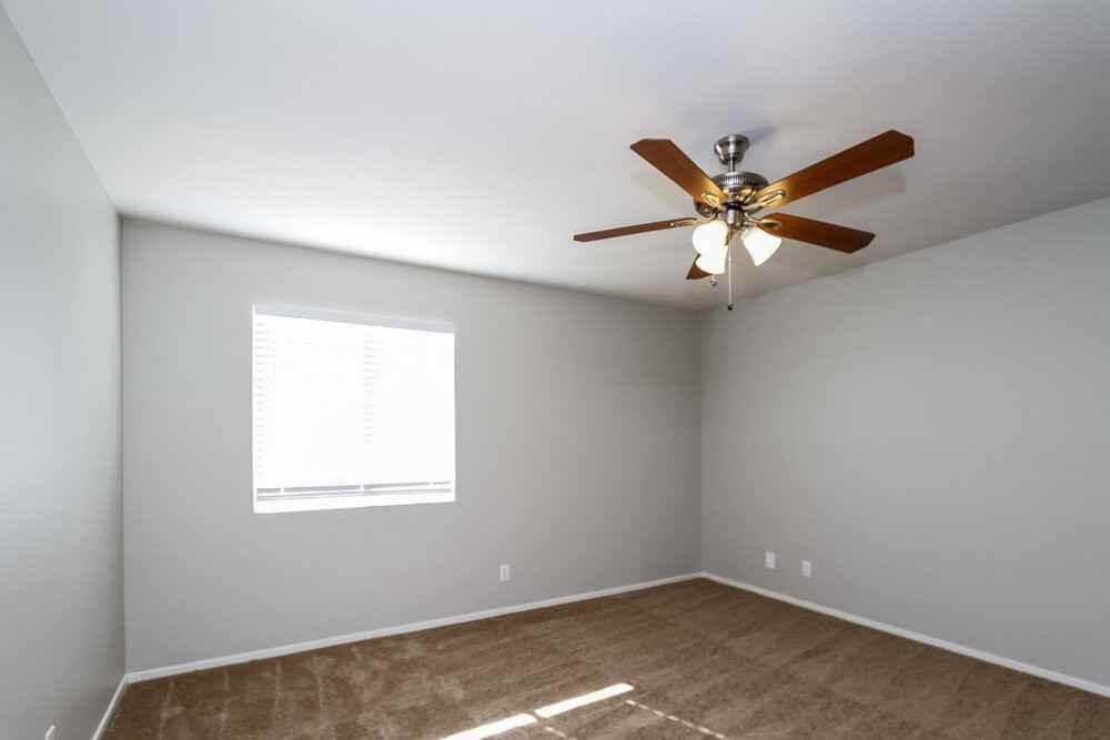 681 Indian Row Ct - Photo 7 of 15