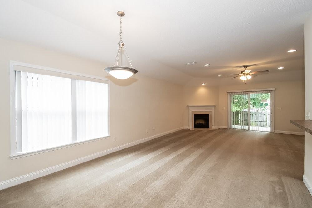 12100 Hayden Lakes Cir - Photo 5 of 16