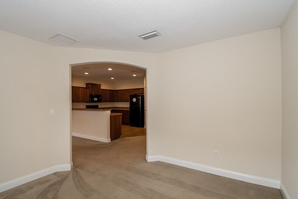12100 Hayden Lakes Cir - Photo 6 of 16
